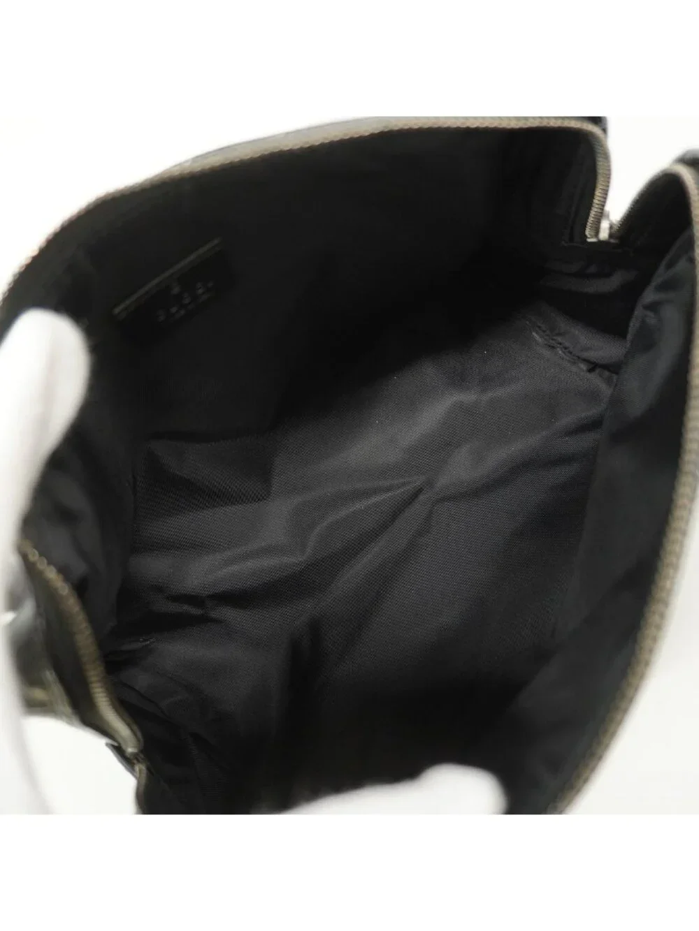 Gucci Pouch GG Supreme Black Silver